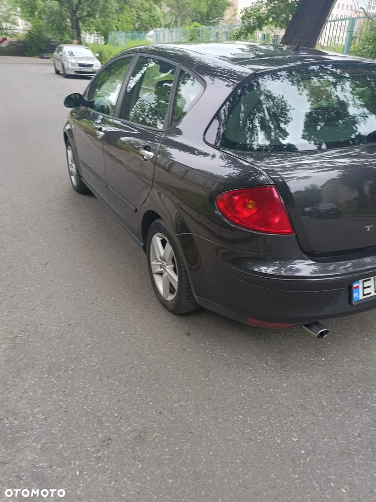 Seat Toledo 1.6 Reference - 4