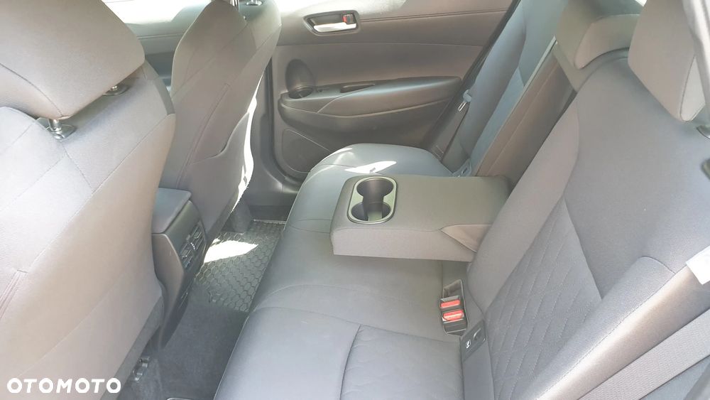 Toyota Corolla Cross 2.0 Hybrid Comfort - 18