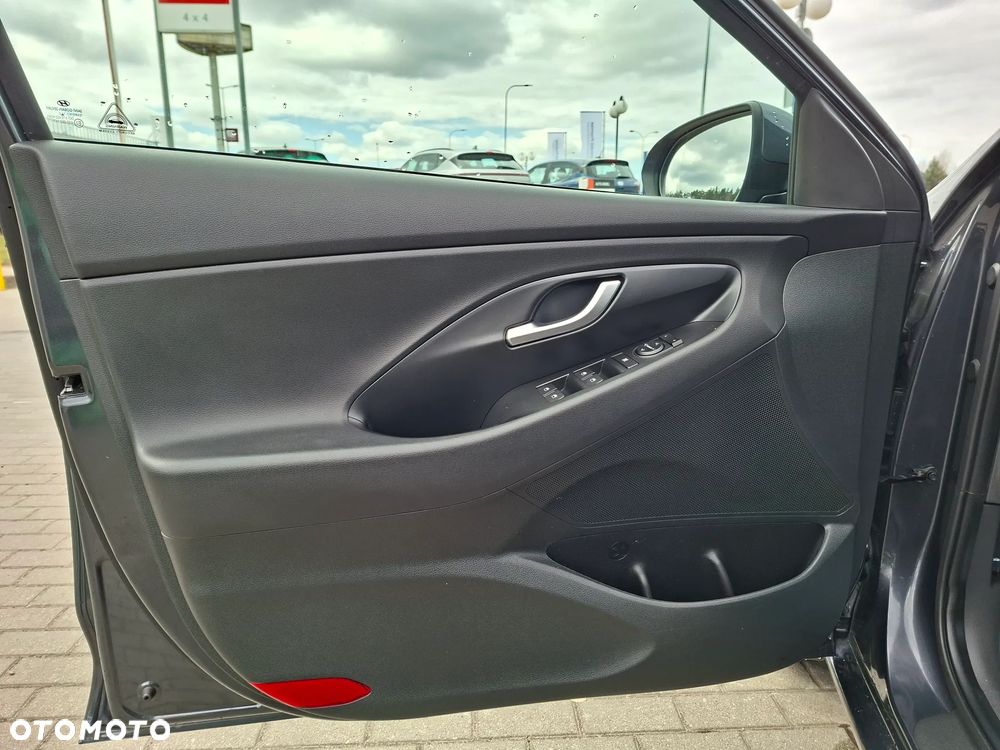 Hyundai i30 1.5 DPI Modern - 17