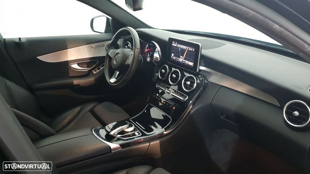 Mercedes-Benz C 300 h Exclusive - 34