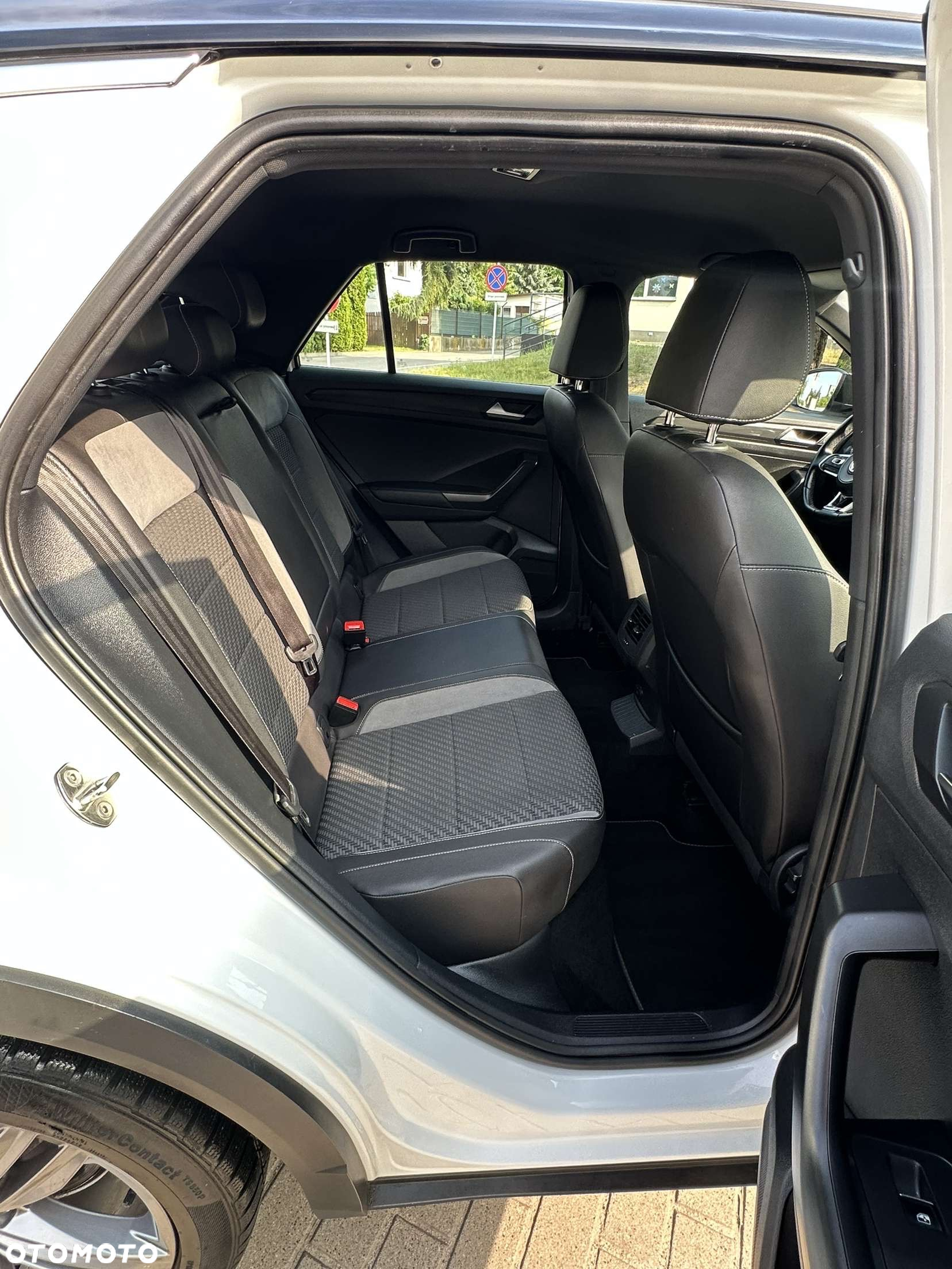 Volkswagen T-Roc - 13