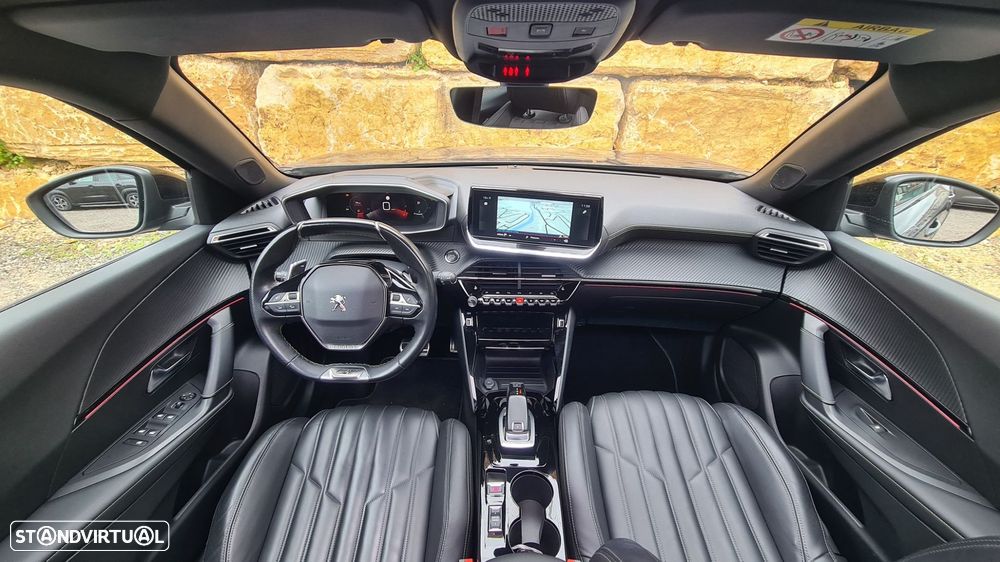 Peugeot 2008 1.5 BlueHDi GT EAT8 - 11