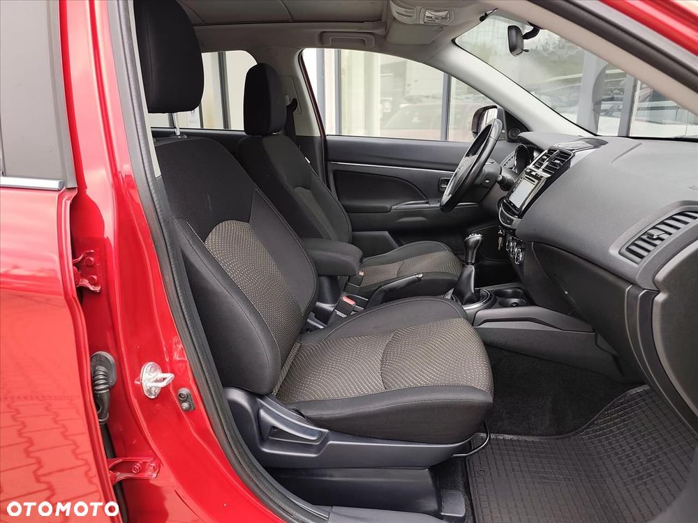 Mitsubishi ASX 1.6 Intense - 12