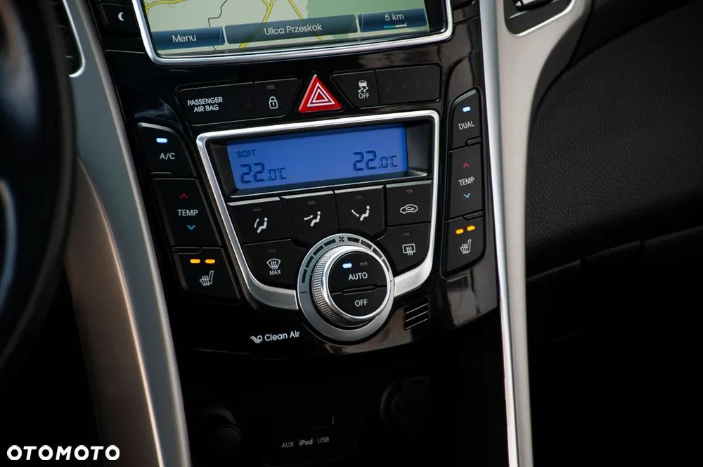 Hyundai i30 blue 1.6 CRDi Trend - 33