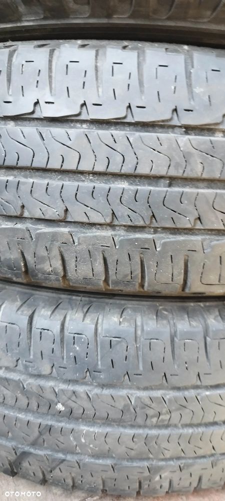 215/70/15 c michelin agilis camping - 2