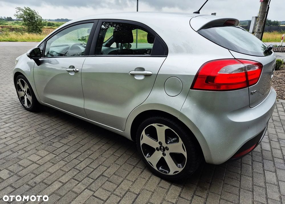 Kia Rio 1.4 crdi XL - 12