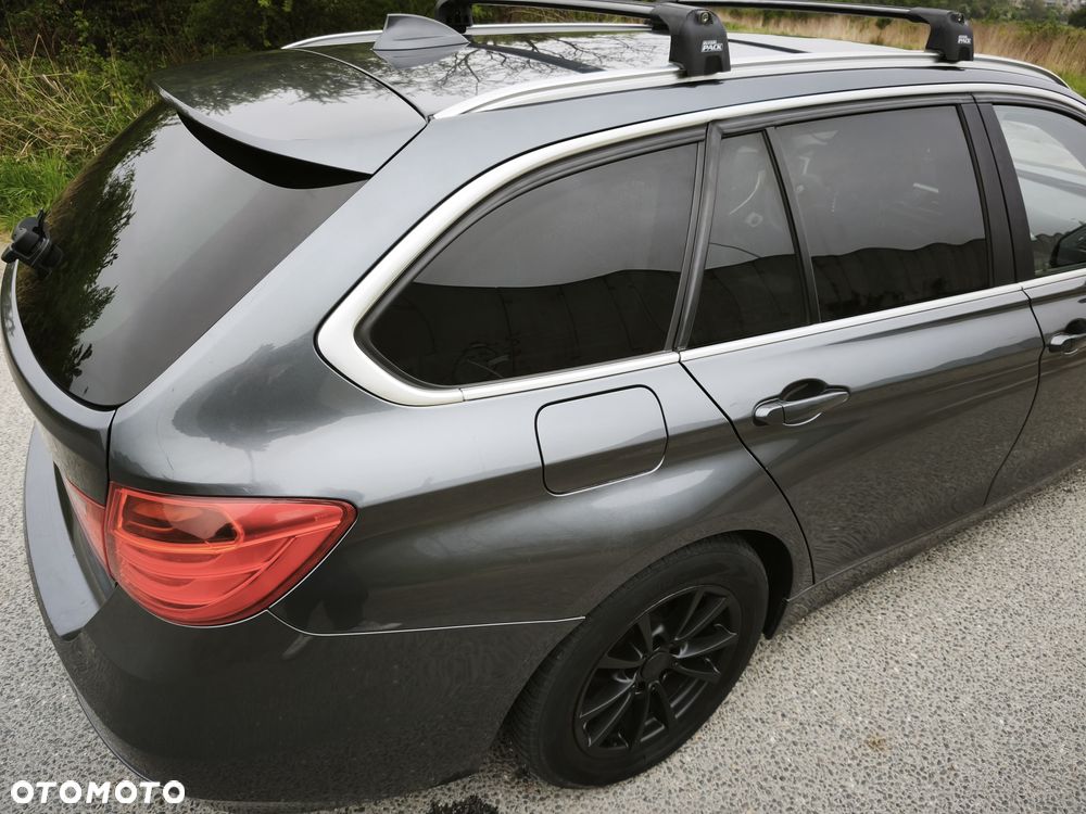 BMW Seria 3 318d DPF - 12
