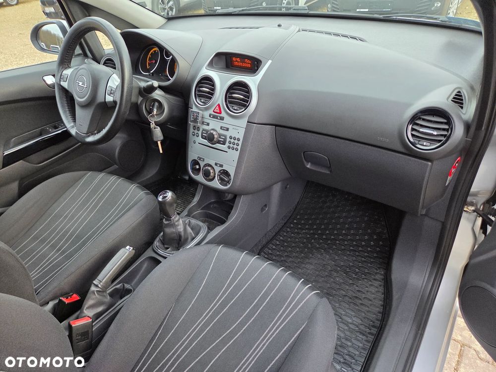 Opel Corsa 1.2 16V Enjoy - 33