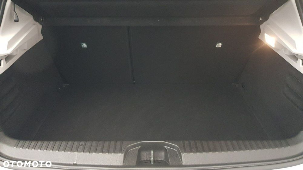 Renault Clio - 18