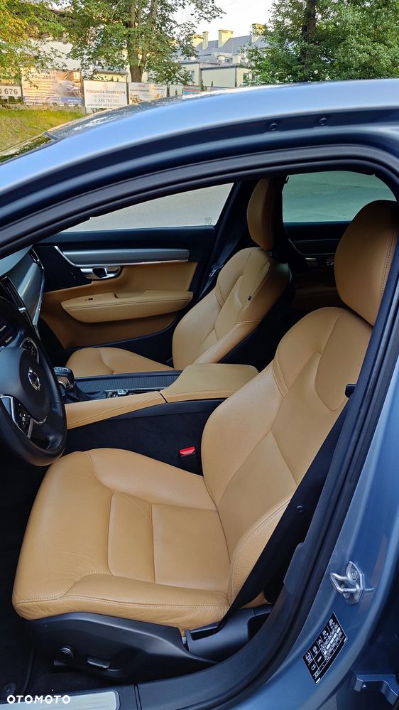 Volvo S90 - 13