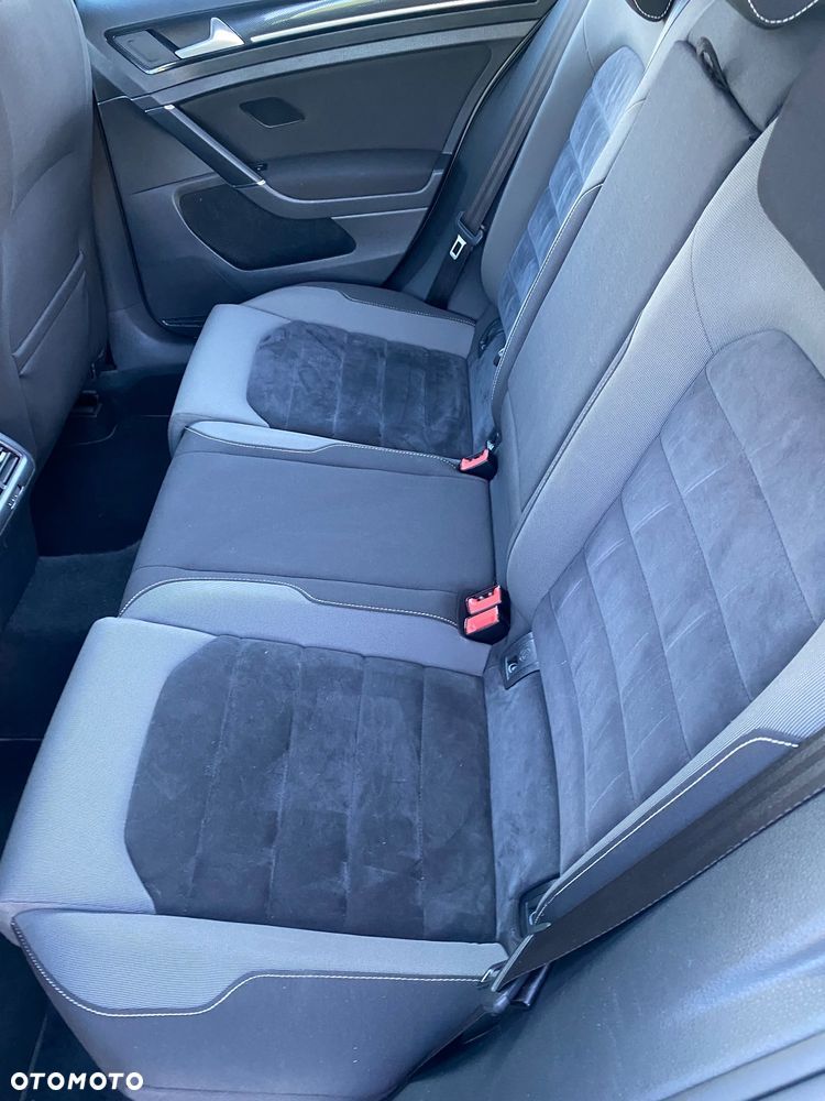 Volkswagen Golf VII 1.6 TDI BlueMotion Trendline - 11