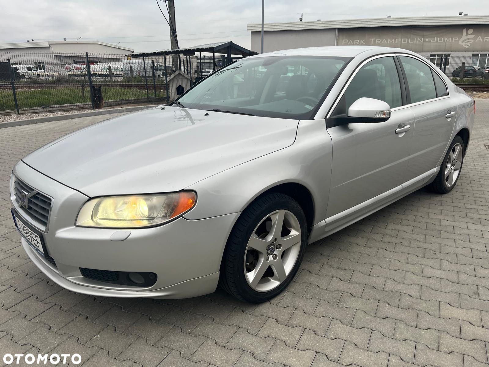 Volvo S80 - 2
