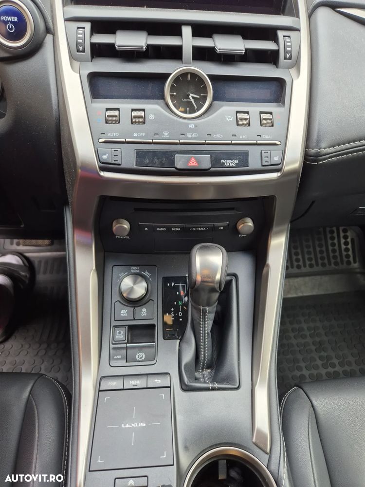 Lexus Seria NX - 10