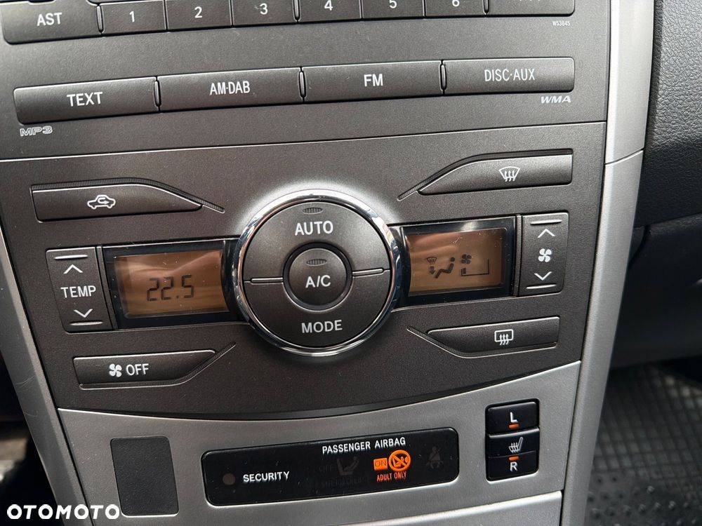 Toyota Corolla 1.6 Premium - 29