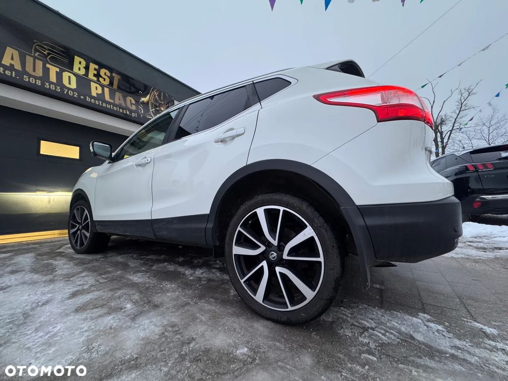 Nissan Qashqai 1.6 DIG-T TEKNA+ - 4
