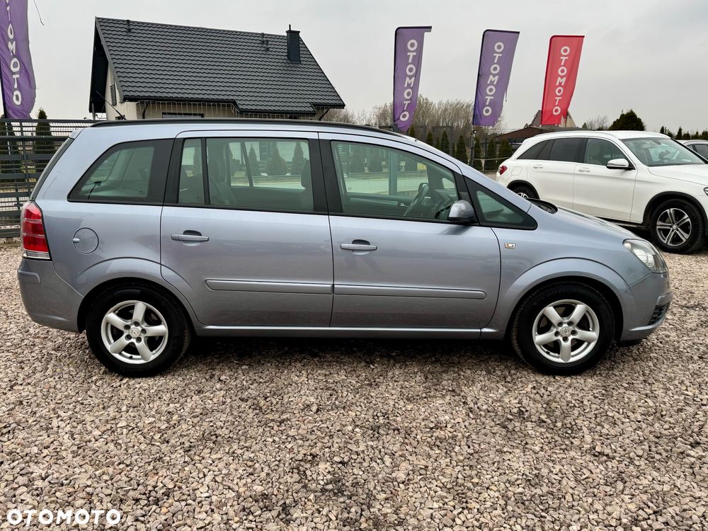 Opel Zafira - 19