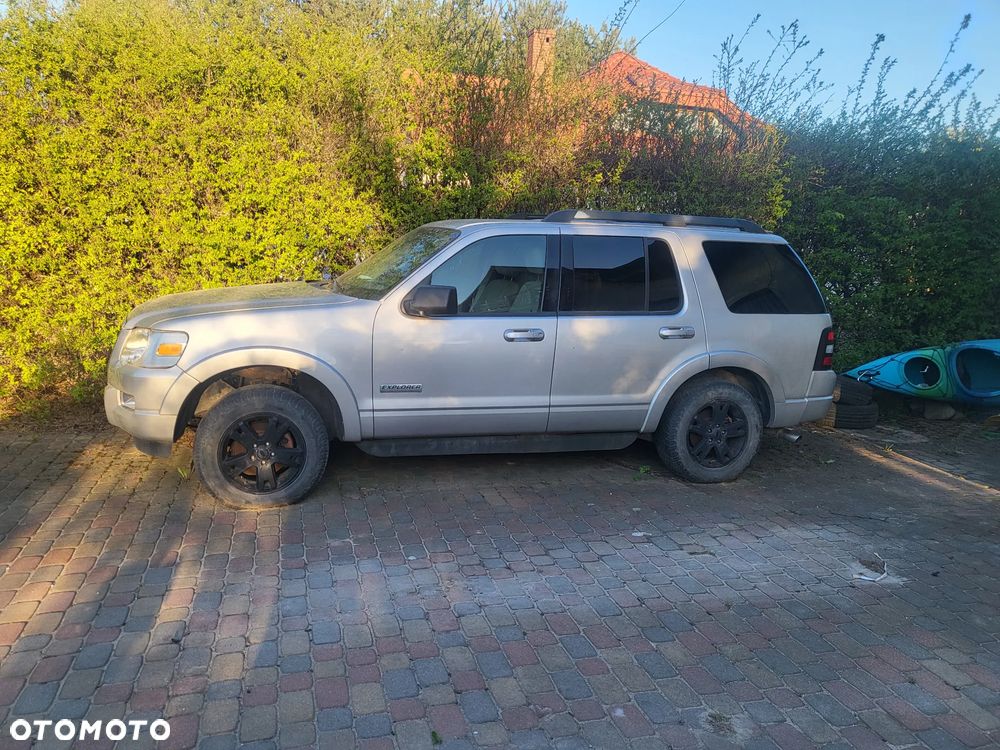 Ford Explorer 4.0 4WD - 10