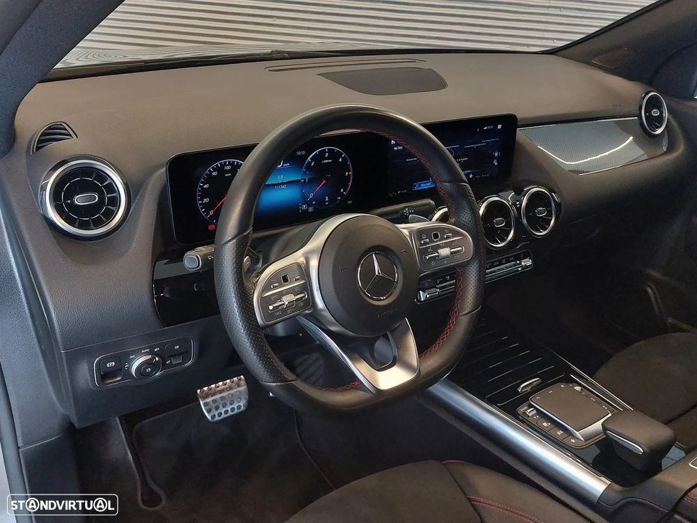 Mercedes-Benz GLA 180 d AMG Line - 17