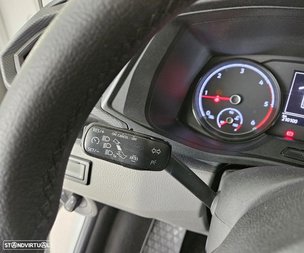 VW Transporter 2.0 TDi 150 L2H1 - 19