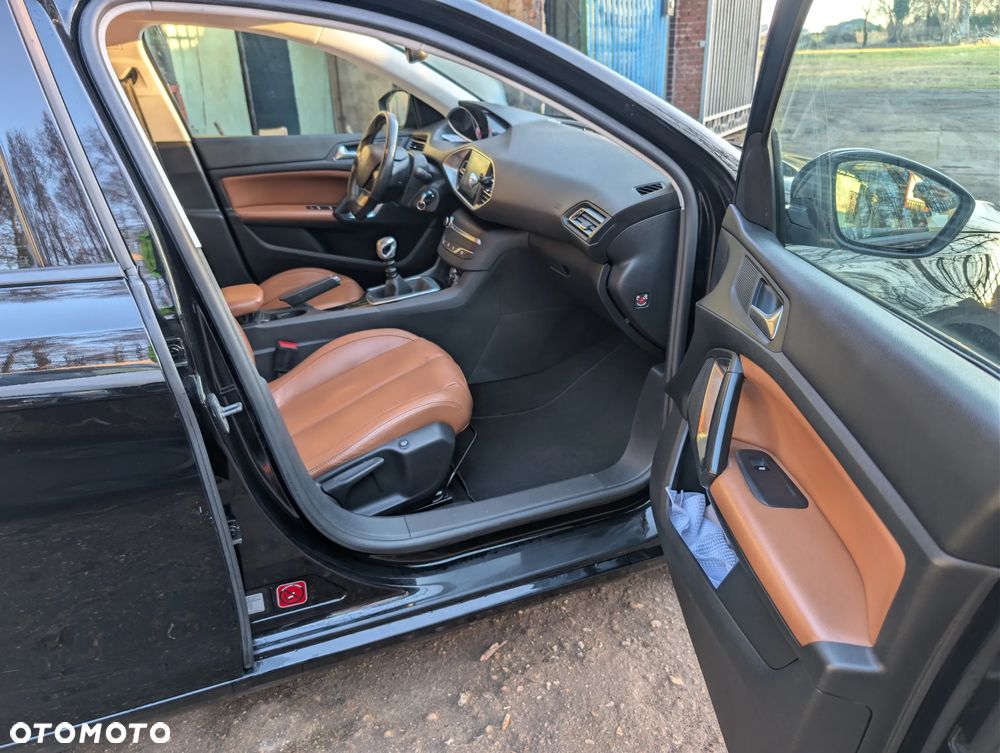 Peugeot 308 1.6 BlueHDi Active S&S - 4