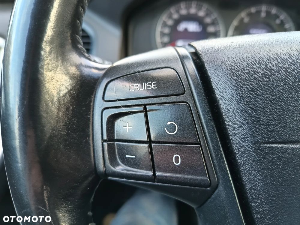 Volvo XC 60 2.4D DRIVe - 31