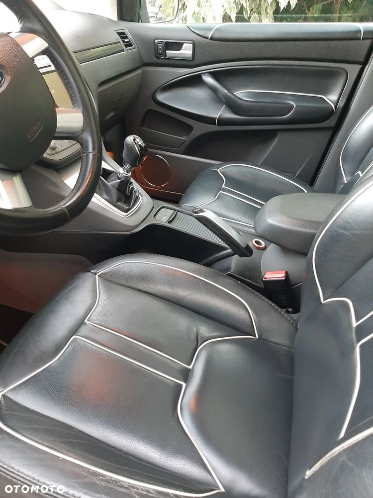 Ford Kuga 2.0 TDCi Individual - 34