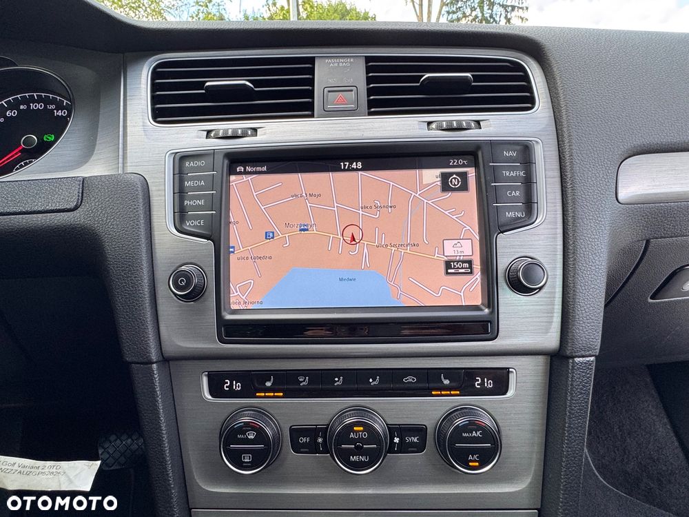 Volkswagen Golf Variant - 37