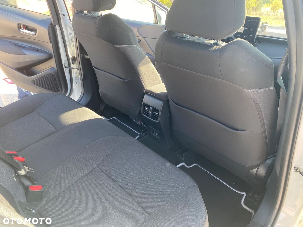 Toyota Corolla - 10
