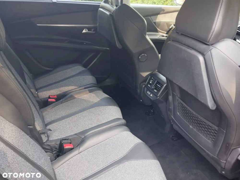 Peugeot 5008 1.5 BlueHDi Active S&S EAT8 - 21