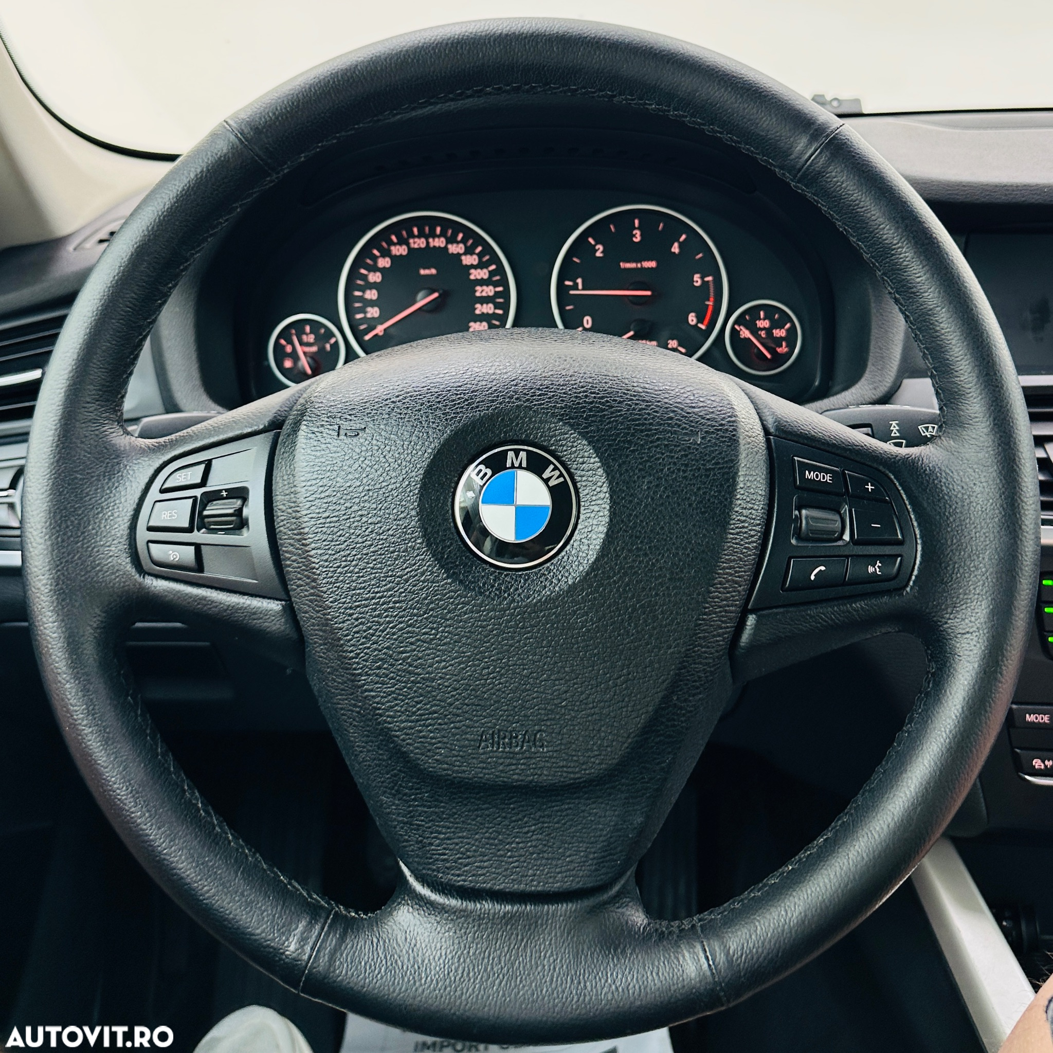 BMW X3 xDrive2.0d - 37