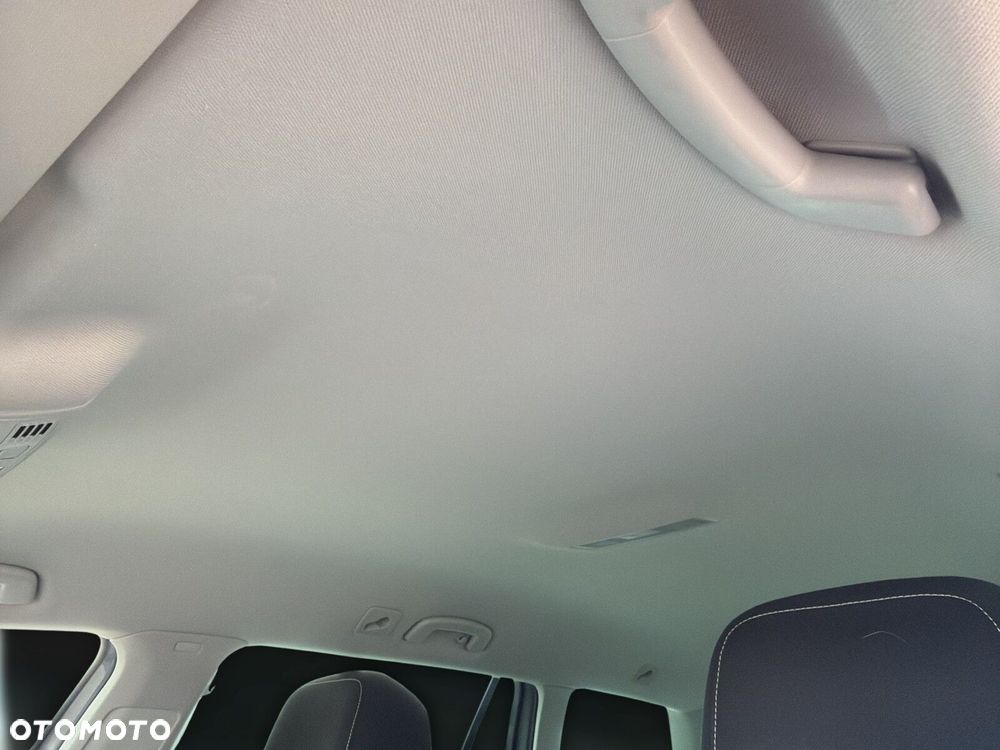 Volkswagen Passat - 33