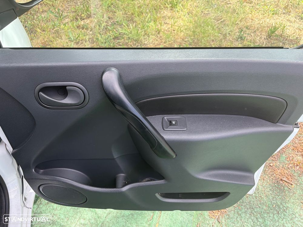 Renault KANGOO - 16