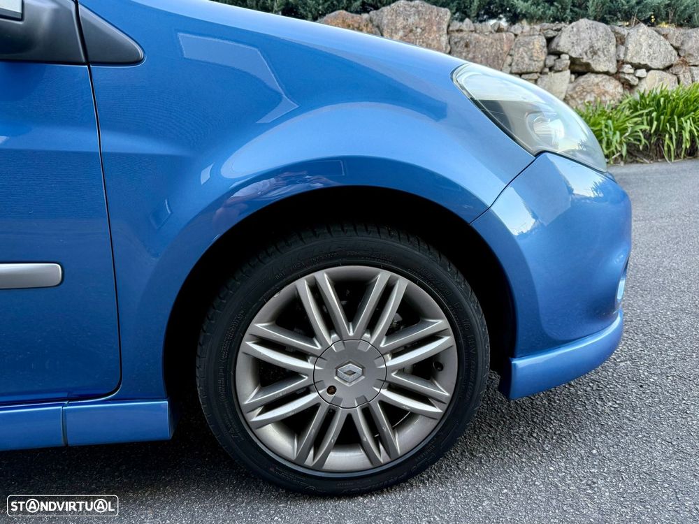 Renault Clio 1.6 16V 130 GT - 9