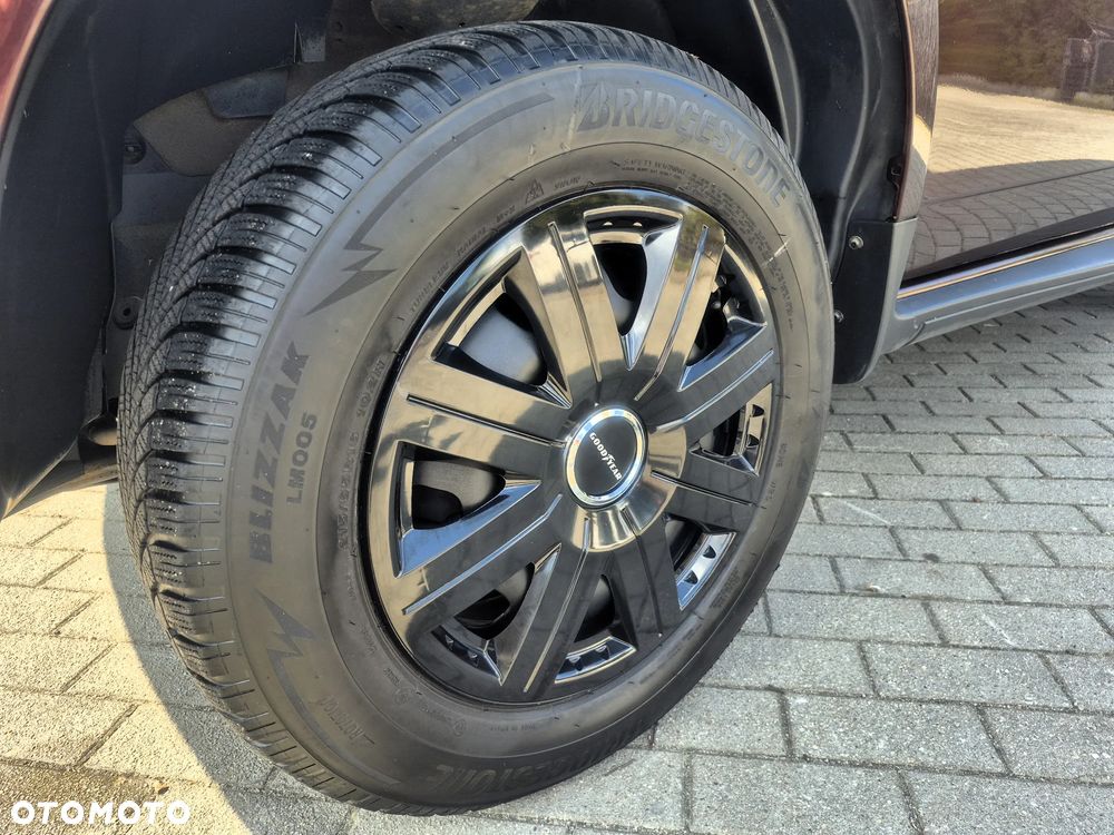 Dacia Duster 1.6 SCe Open S&S - 23