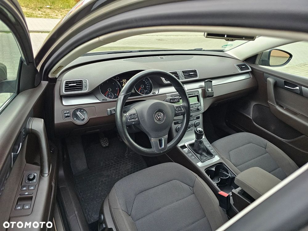 Volkswagen Passat Variant 2.0 TDI BlueMotion Technology Comfortline - 13