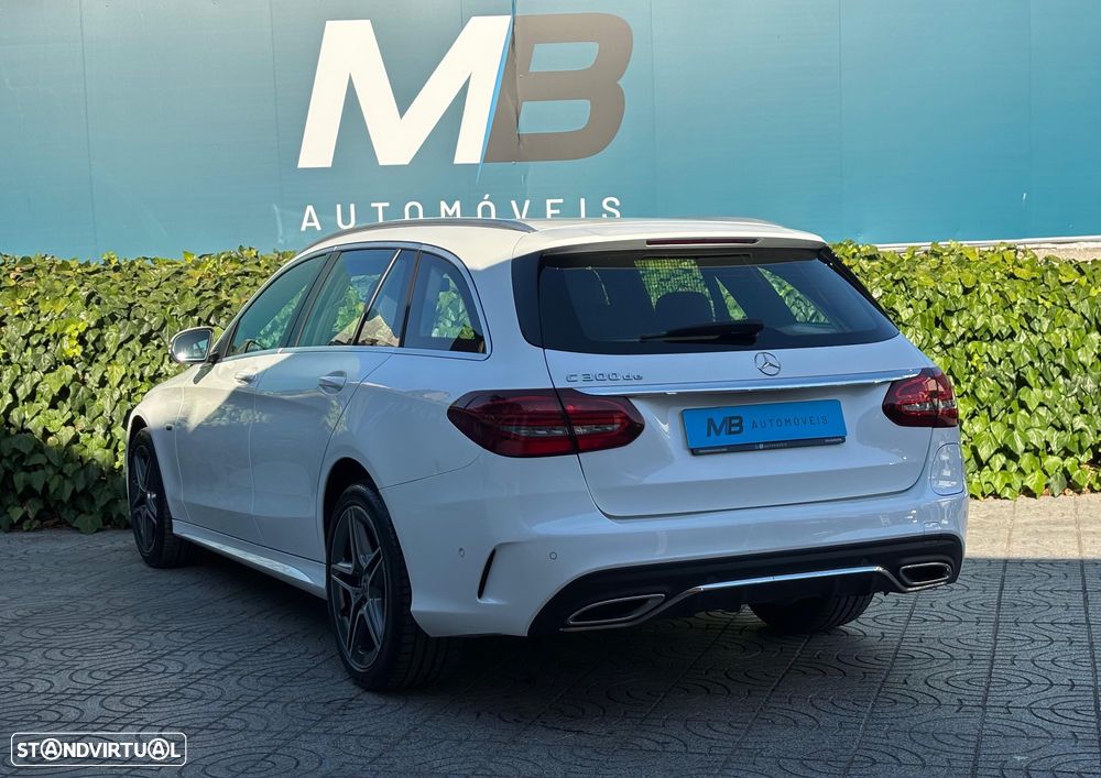 Mercedes-Benz C 300 de AMG Line - 29