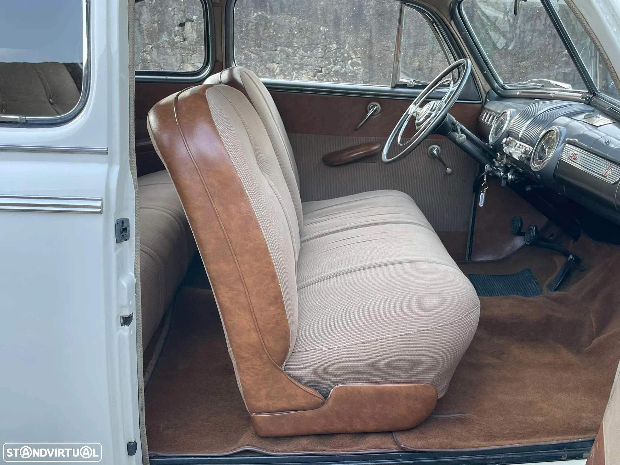 Ford Super De Luxe Coupe V8 100cv - 24