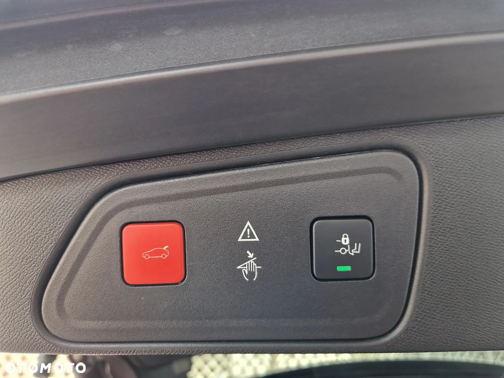 Peugeot 3008 1.6 PureTech GT Pack S&S EAT8 - 15