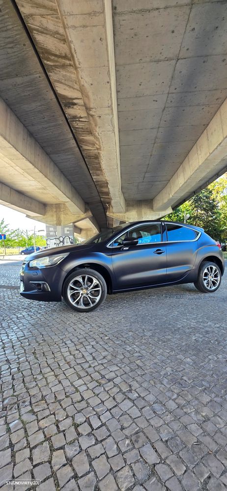 DS DS4 - 7