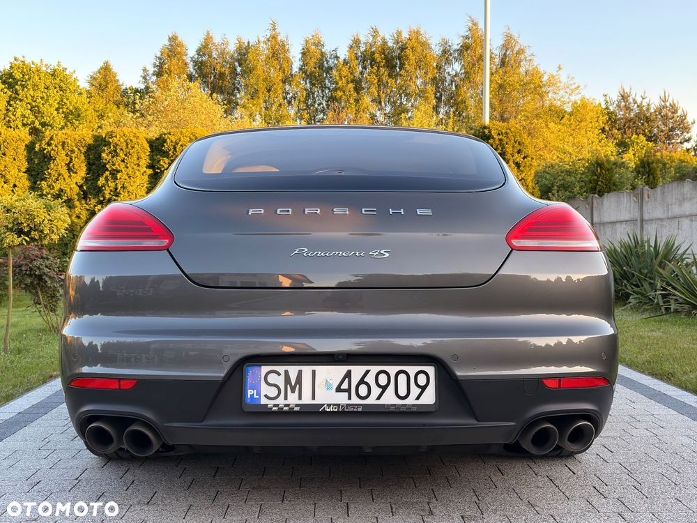 Porsche Panamera 4S Executive - 7