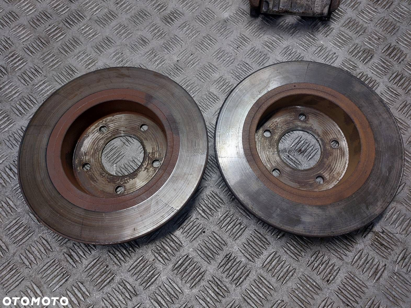 TARCZE HAMULCOWE TYŁ + ZACISK PRAWY NISSAN PRIMERA P12 - 3