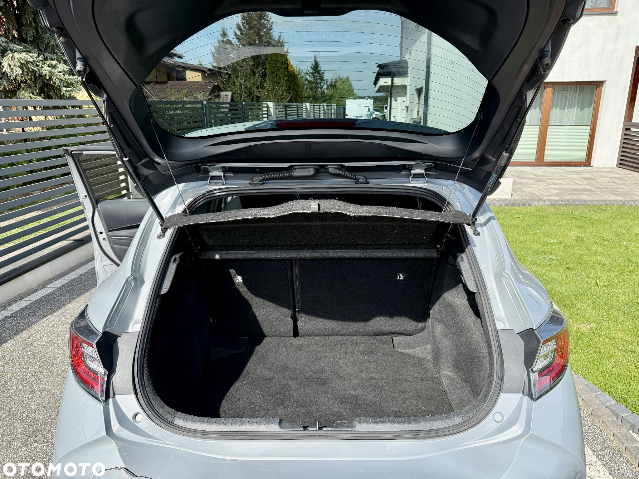 Toyota Corolla 1.8 Hybrid Comfort - 26