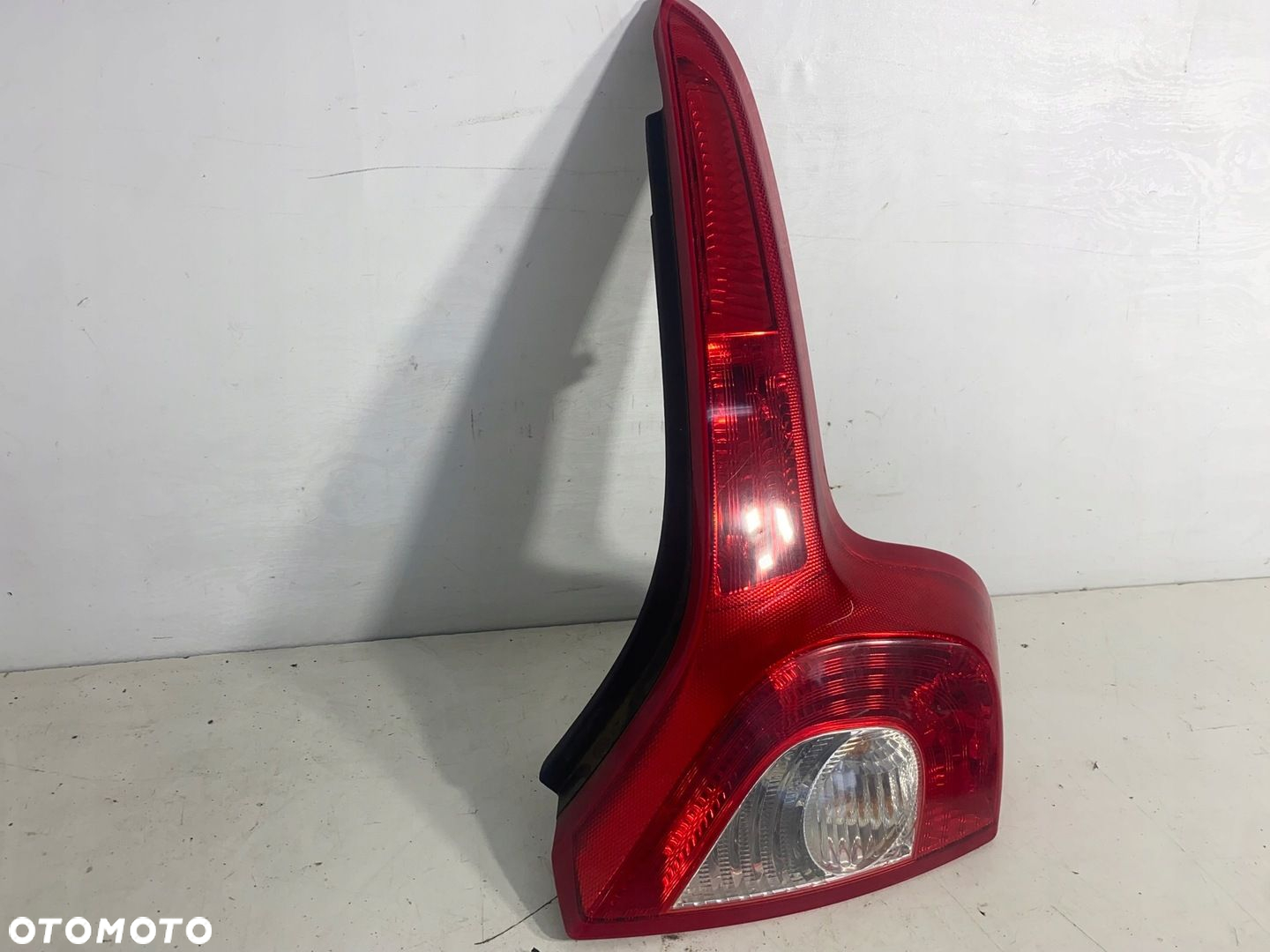 LAMPA PRAWY TYŁ PRAWA TYLNIA VOLVO C30 LIFT EU - 5