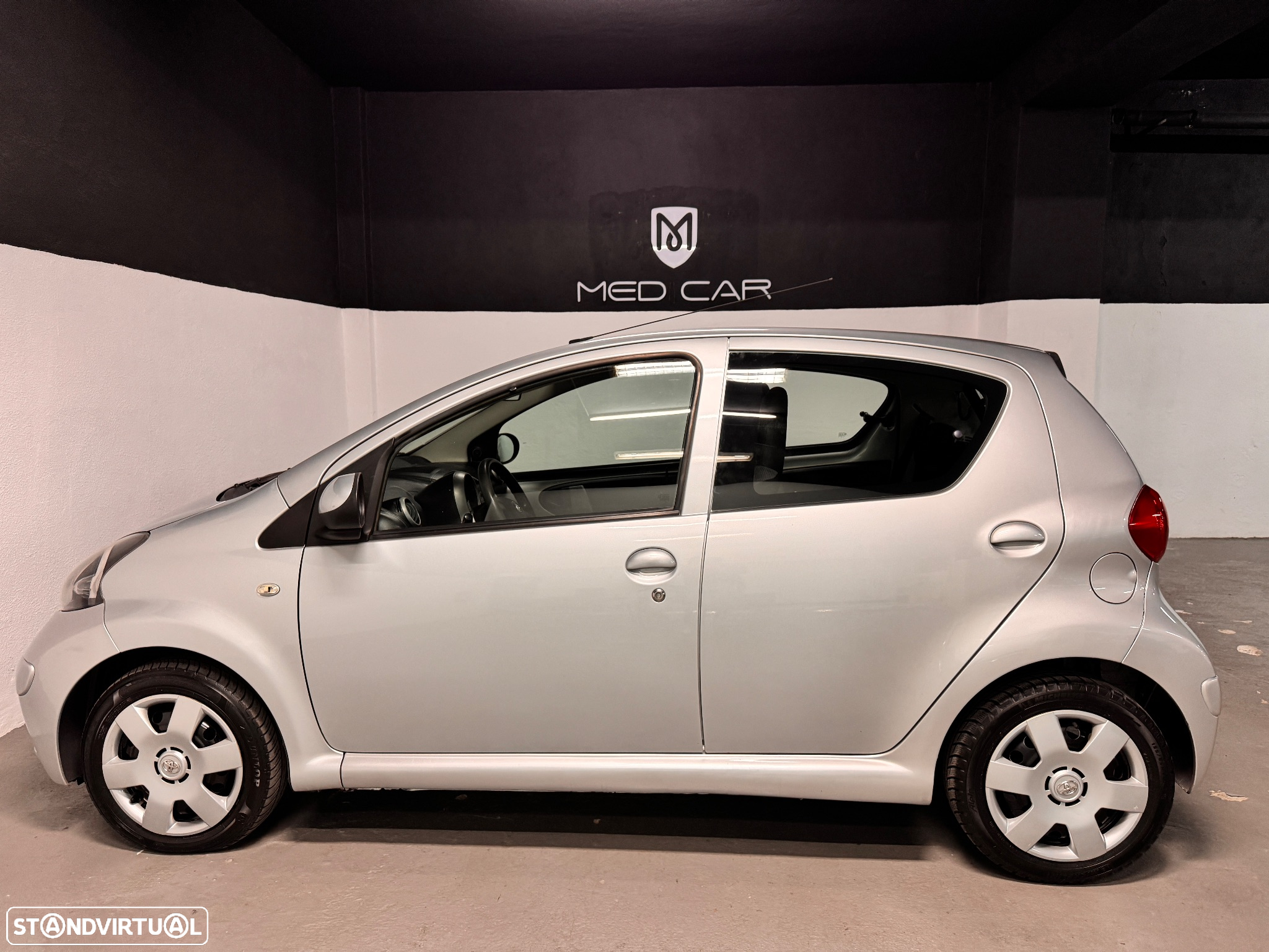 Toyota Aygo 1.0 + AC - 13