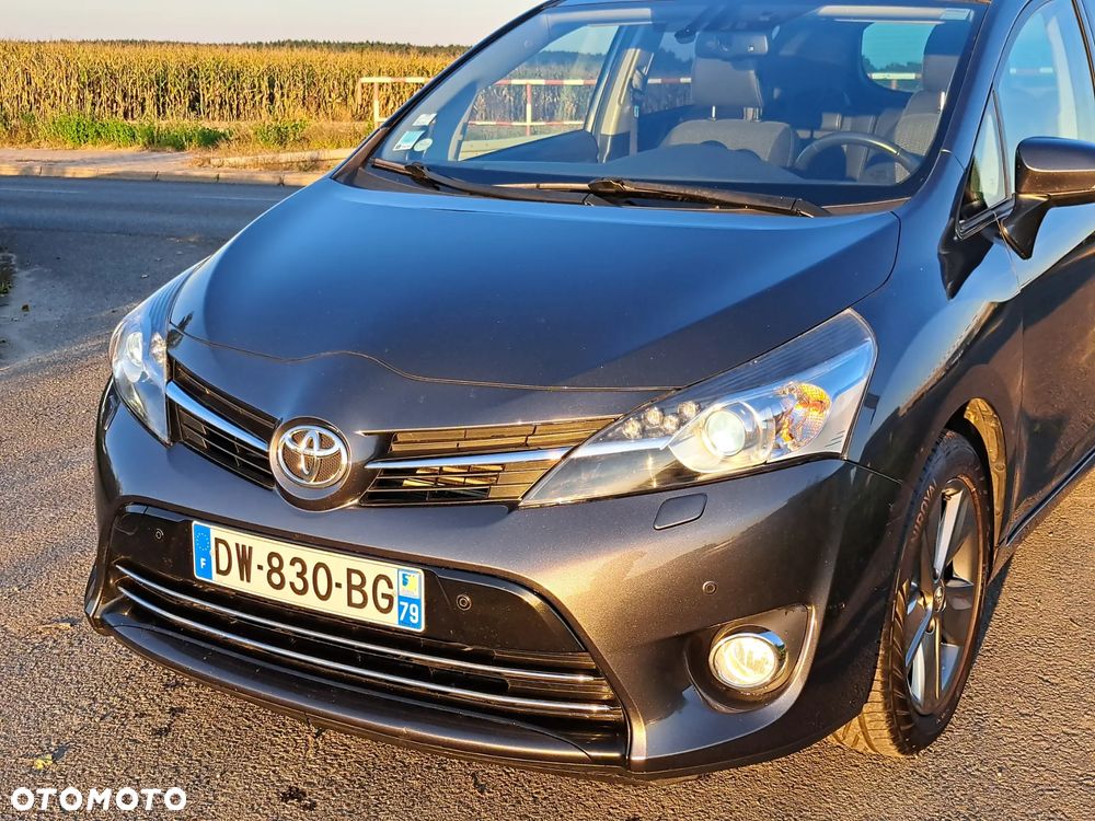Toyota Verso 1.6 D-4D Prestige - 38