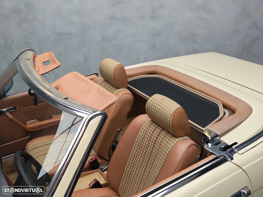 Mercedes-Benz SL 280 - 23