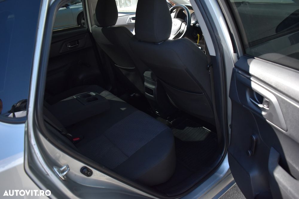 Toyota Auris 1.33 Dual VVT-i Terra - 19