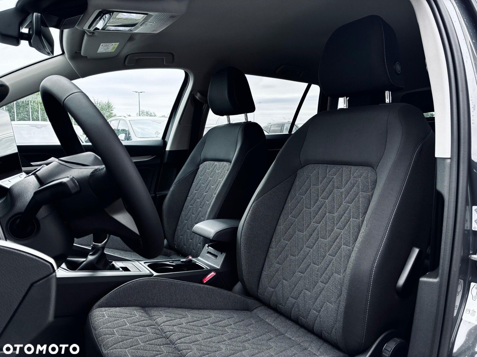 Volkswagen Golf - 6
