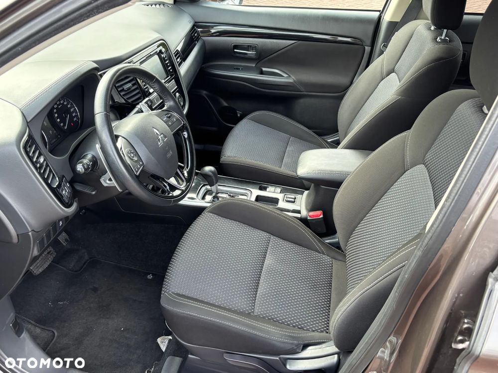 Mitsubishi Outlander 2.0 2WD CVT Active+ - 12