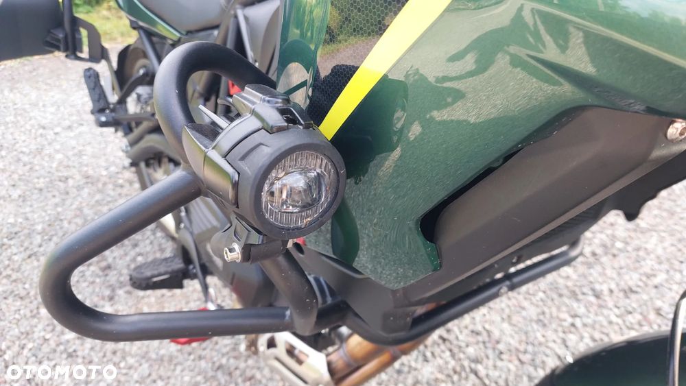 Benelli TRK 502 - 6